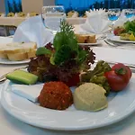 Ramada 4*