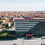 Ramada Hotel 4*