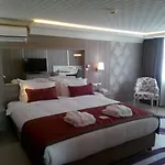 Ramada Hotel 4*