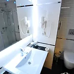 Ramada Hotel 4*