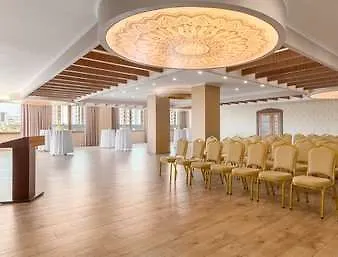 Hotel Ramada 4*