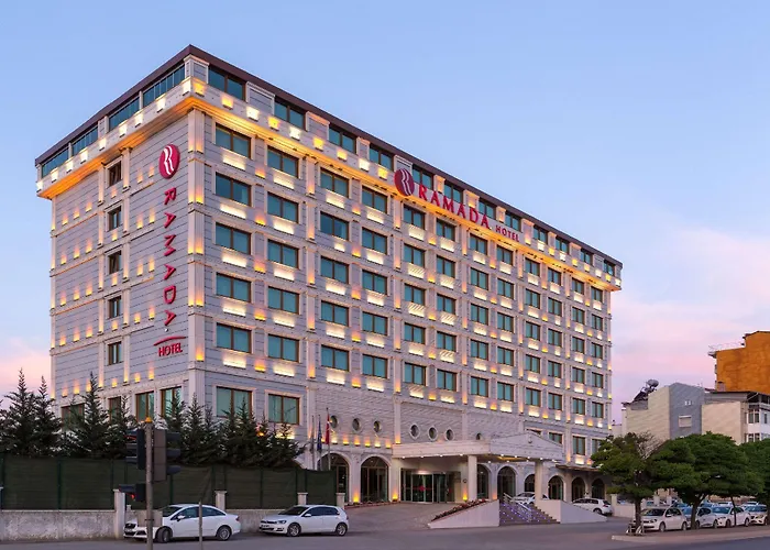 Ramada 4* אושאק