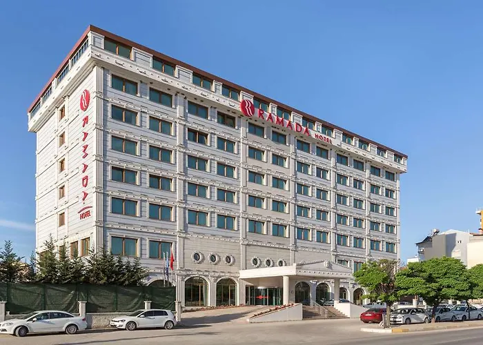 Ramada 4* אושאק